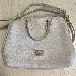 Dooney and bourke white leather crossbody handbag